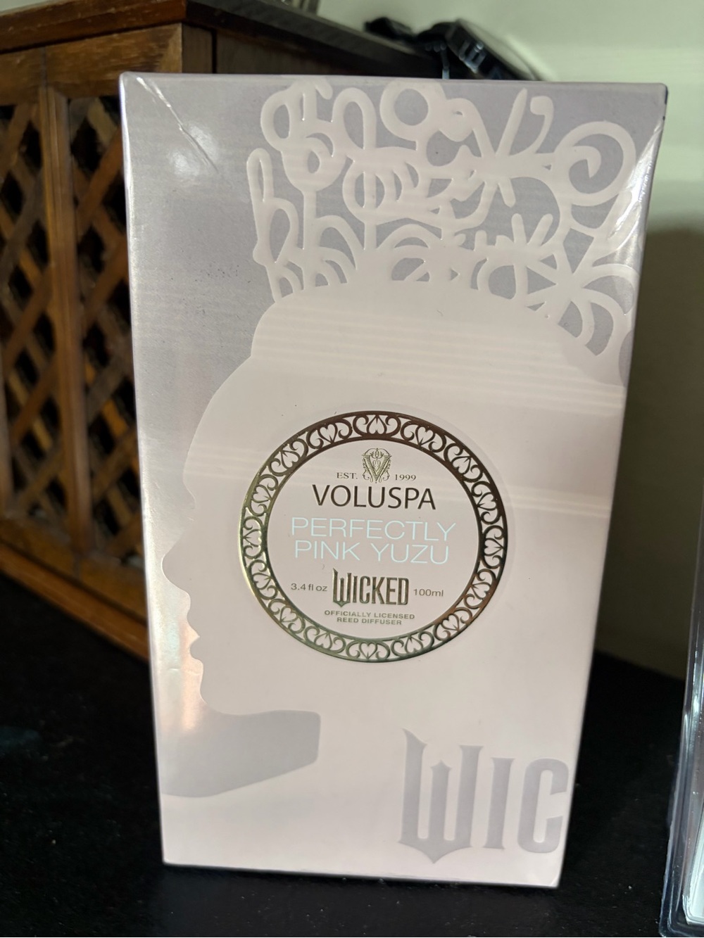 Voluspa Rose Gold Reed Diffuser Set - Picture 3 of 3